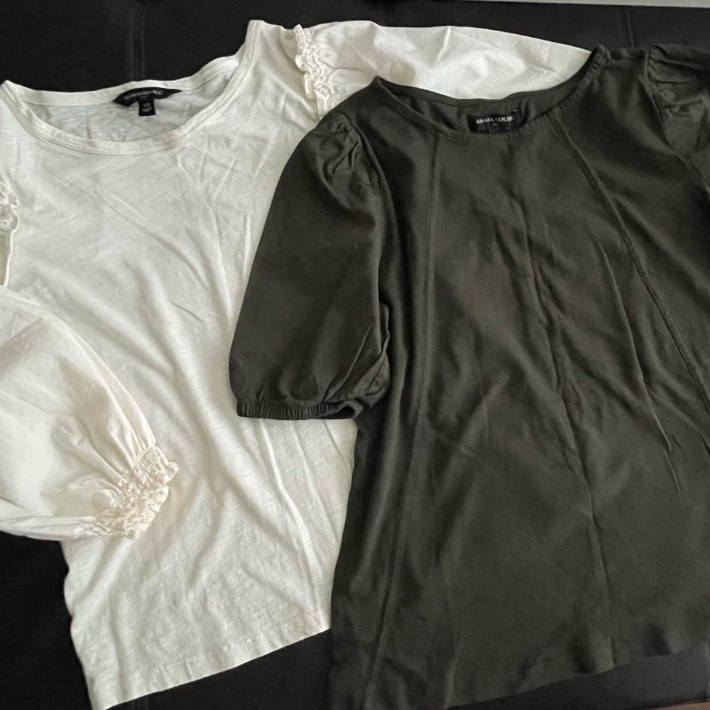 Banana Republic Olive Green and Cream Puff Sleeve Short Sleeve Tops